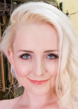 Lily Lovecraft from EVERYTHINGBUTT